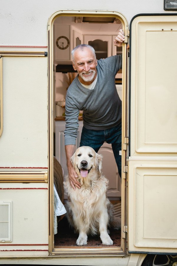 What are the specific requirements for UK pet owners to travel to the EU with pets in 2023?