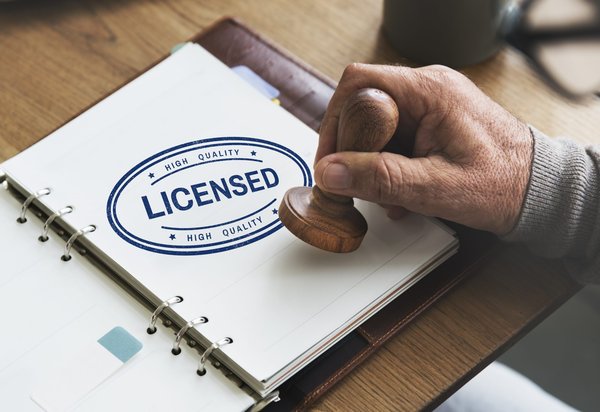 How to apply for a license to open a microbrewery in UK in 2023?
